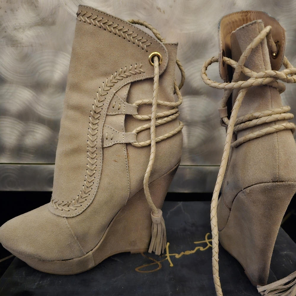 Wedge booties